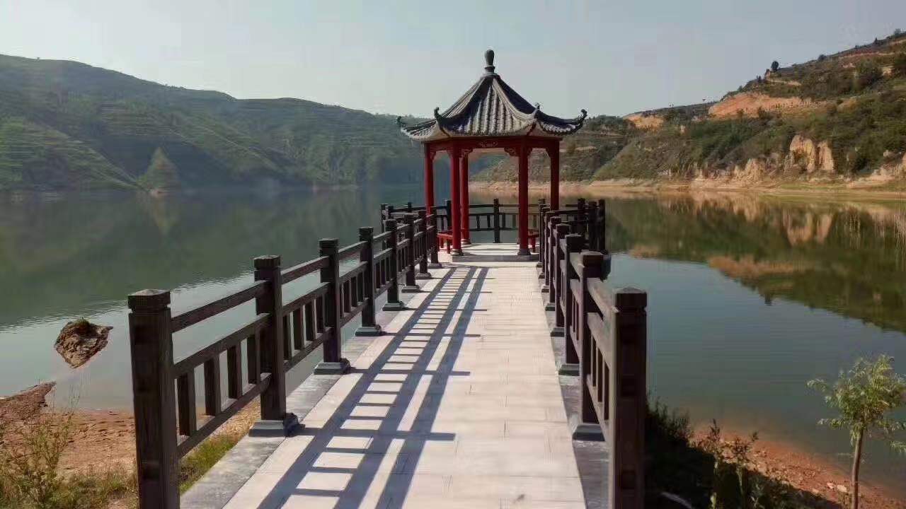 山東仿木護欄在設(shè)計中有哪些作用？